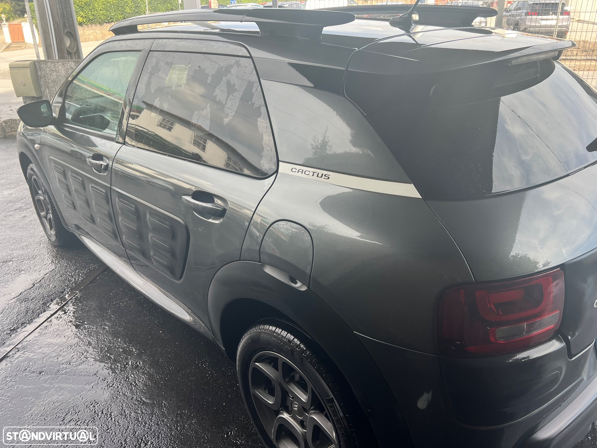 Citroën C4 Cactus 1.2 PureTech Shine Ed.Moonlight - 3