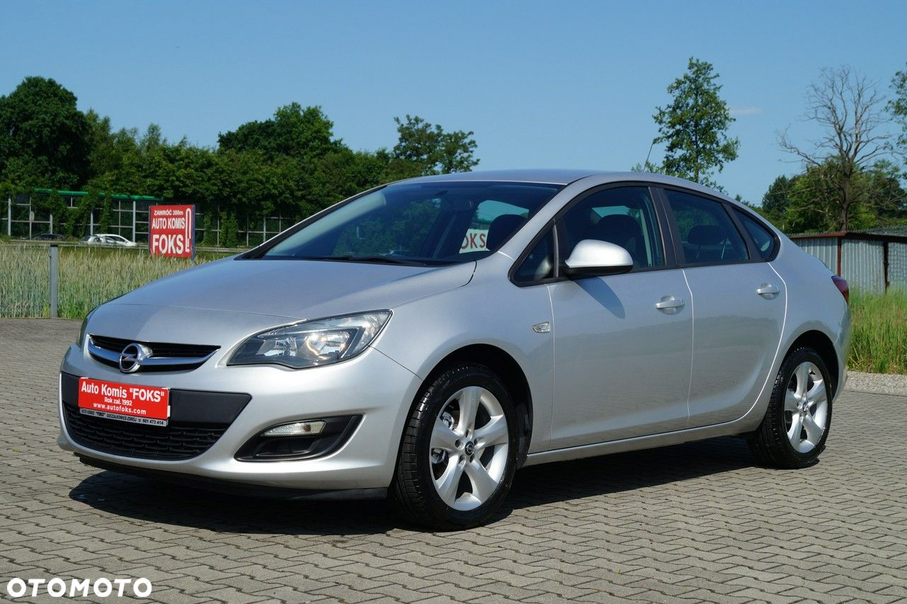 Opel Astra - 4