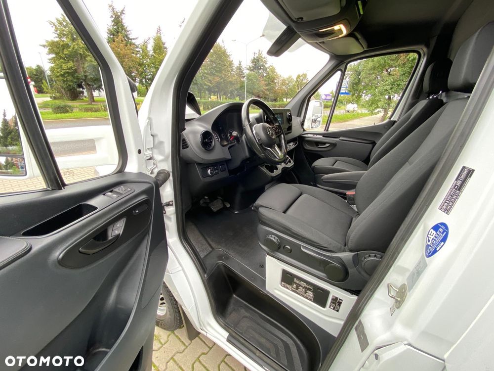 Mercedes-Benz SPRINTER 319 CDI 3,0 V6 AUTOMAT KONTENER CHŁODNIA WINDA - 38