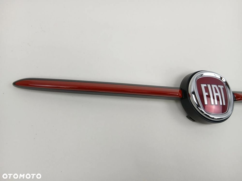 Grill atrapa logo emblemat Fiat 500 RED - 2