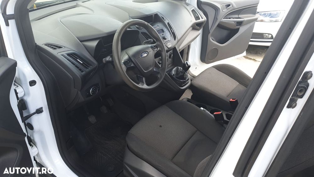 Ford Tourneo Connect - 29