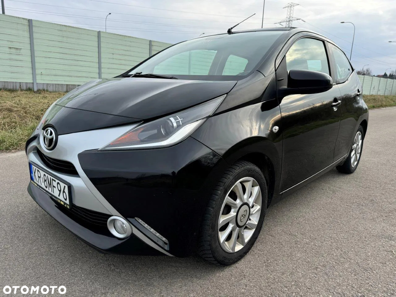 Toyota Aygo x-play - 2