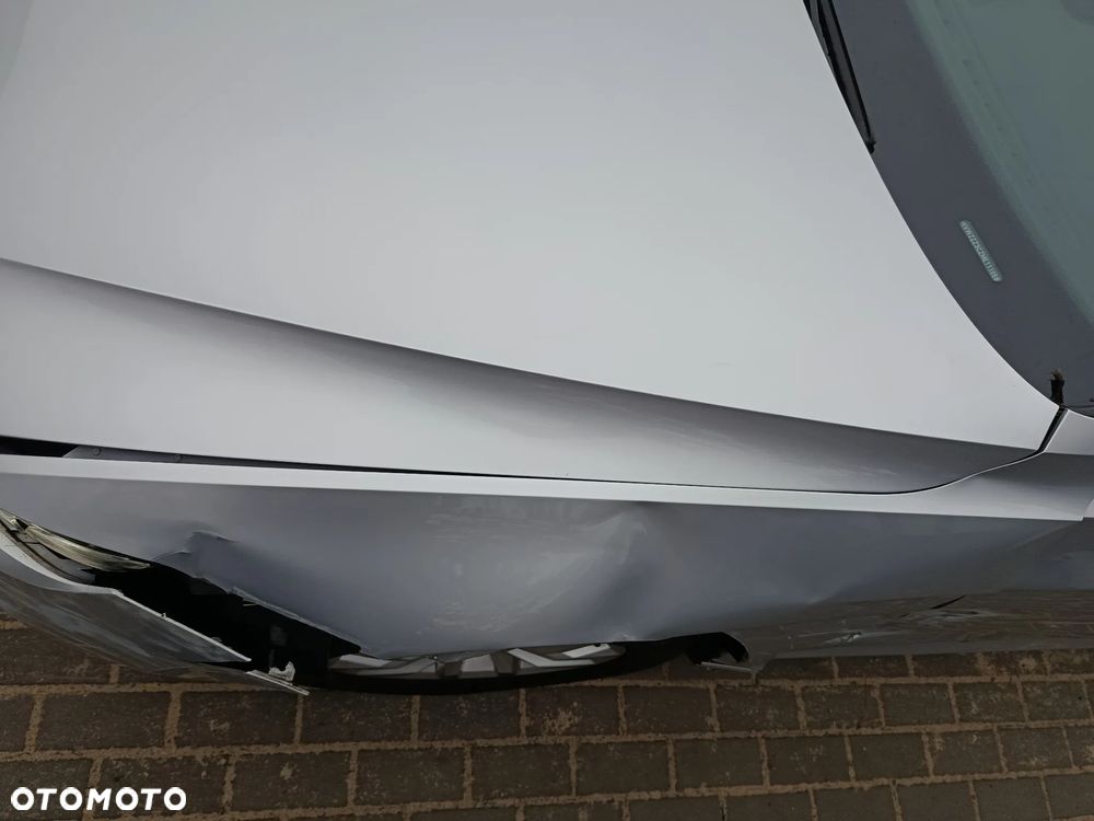 Volkswagen Passat 2.0 TDI SCR DSG - 20