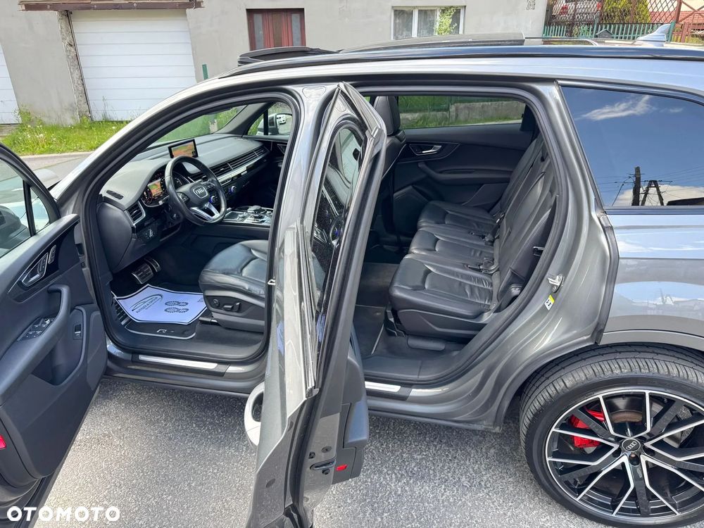Audi Q7 - 9