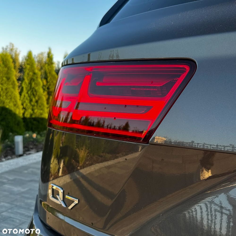 Audi Q7 - 12