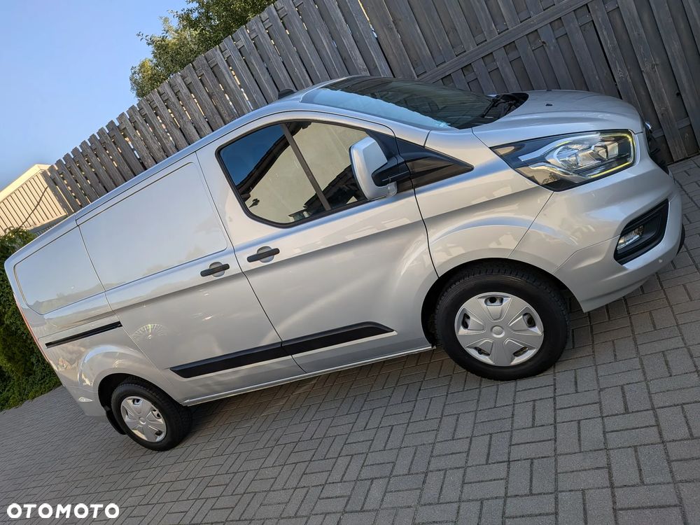 Ford TRANSIT CUSTOM - 4