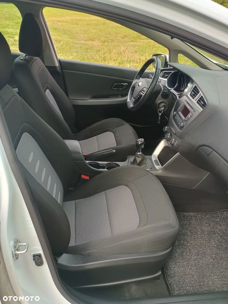 Kia Ceed - 6