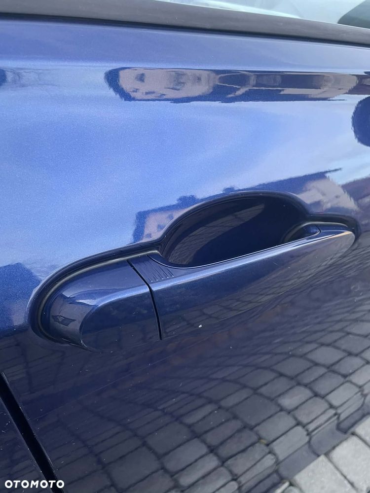 BMW Seria 3 320i xDrive Edition M Sport Shadow - 27