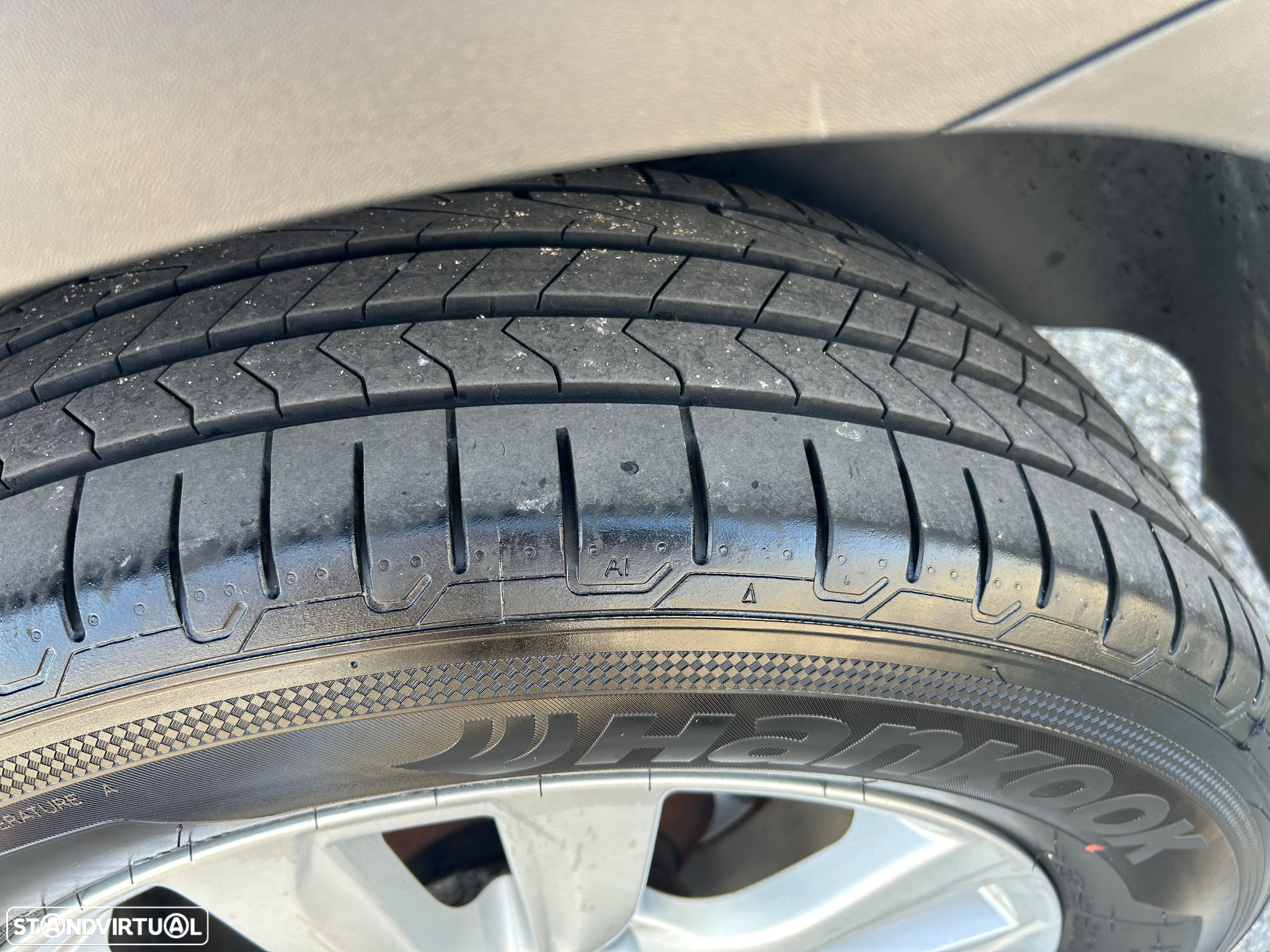 Kia Sorento 2.0 CRDi TX Tecto Panorâmico - 17