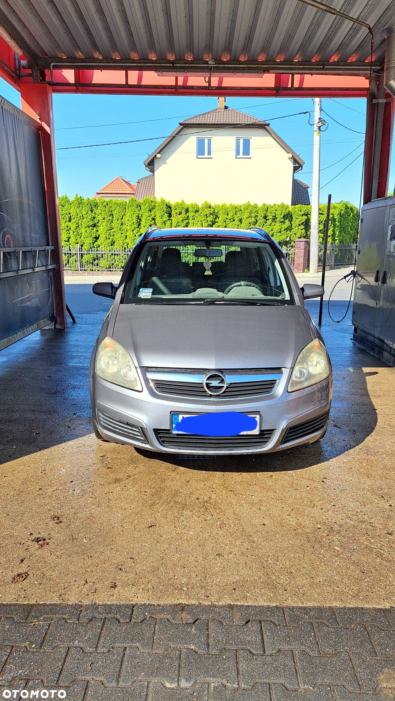 Opel Zafira 1.6 Elegance - 1