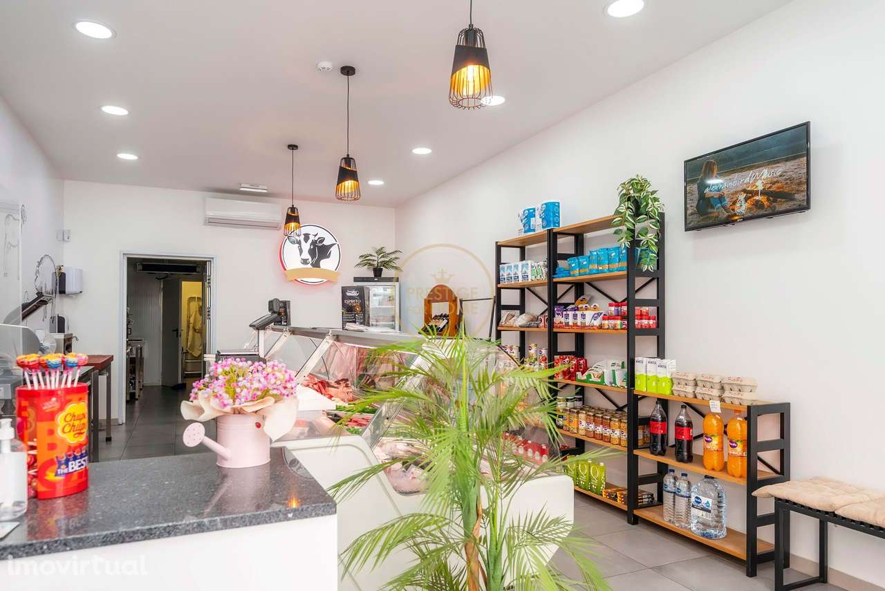 TALHO RENOVADO EM 2023 - RUA DE SÃO LUIS - FARO - TRESPASSE - Grande imagem: 4/29