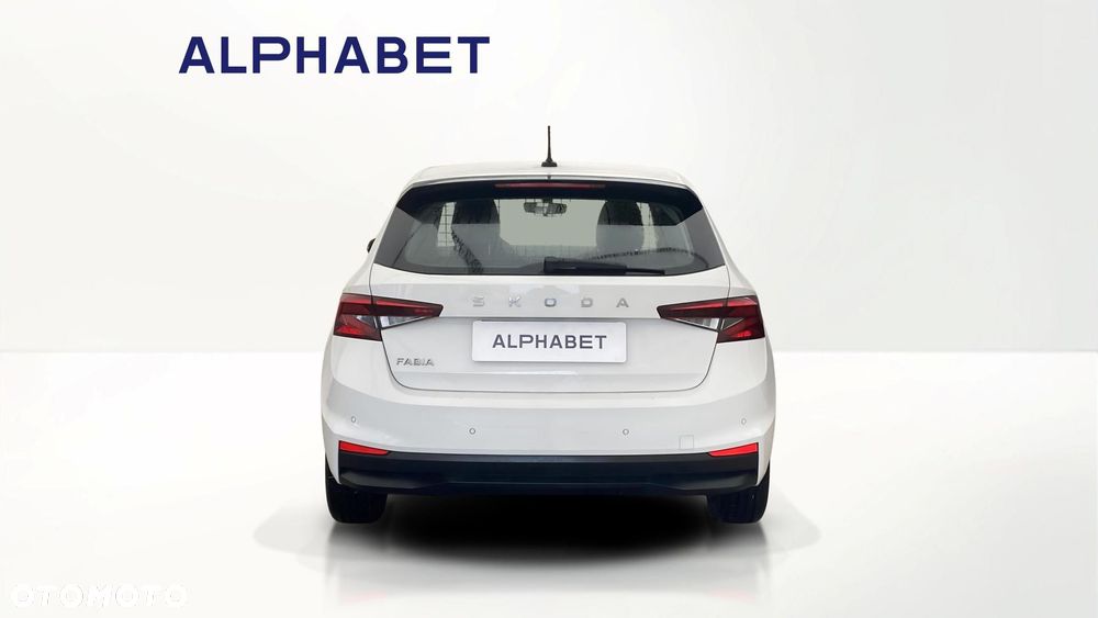 Skoda Fabia 1.0 Essence - 4
