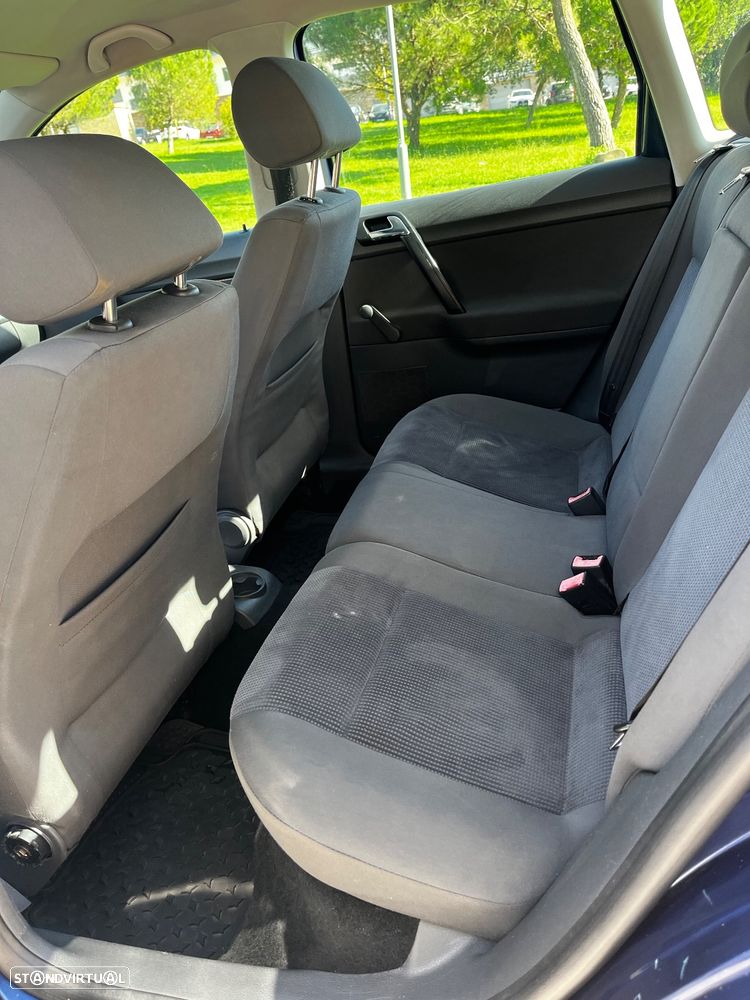 VW Polo 1.4 TDi BlueMotion - 12