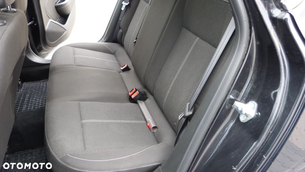 Opel Astra 1.4 Turbo Exklusiv - 28