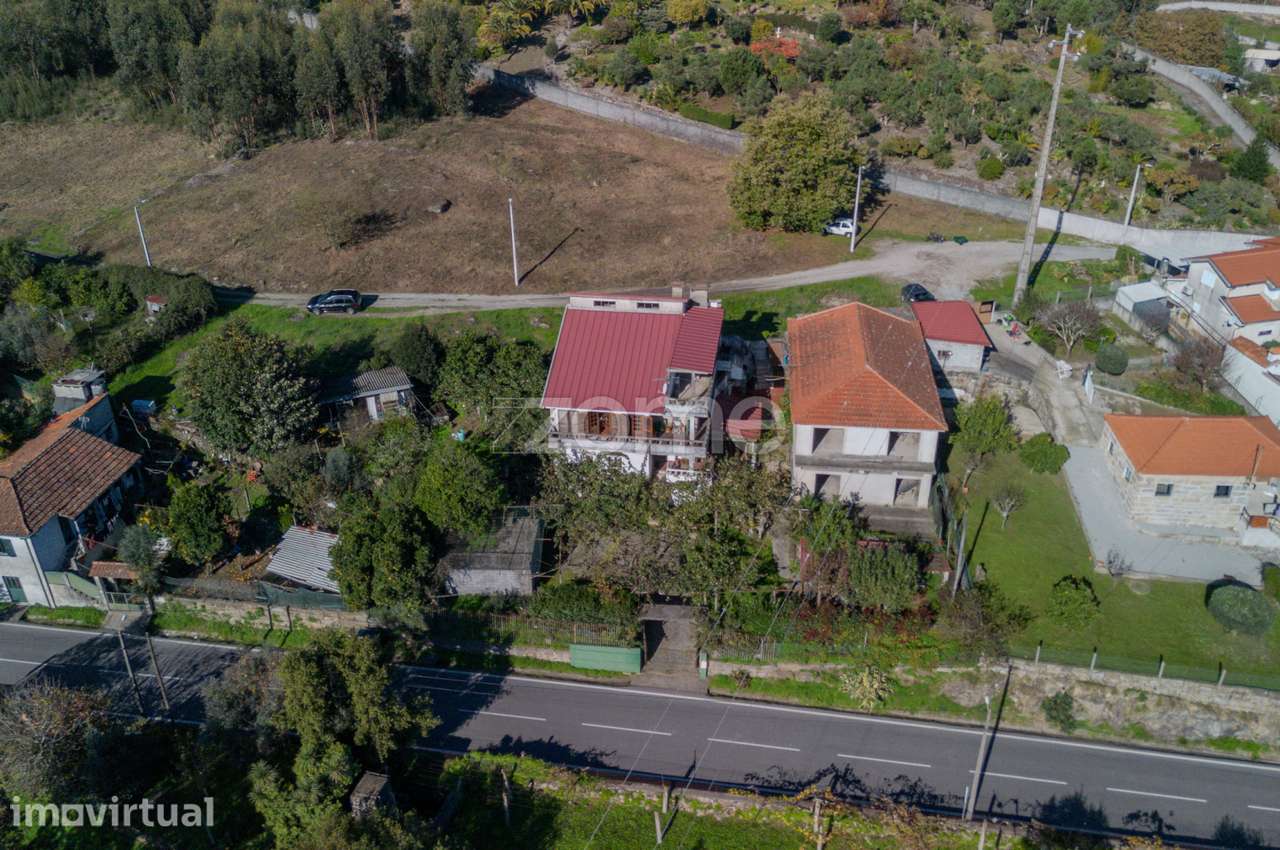 Moradia para recuperar+moradia edificada+terreno-Eja / Entre-os-Rios - Grande imagem: 3/55