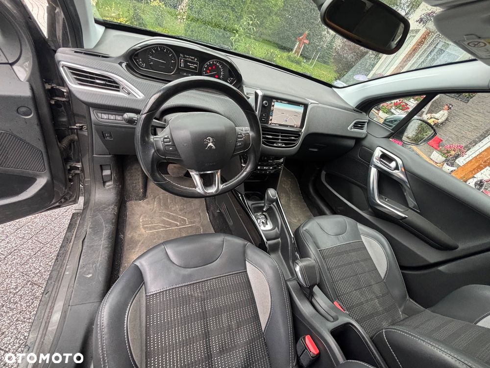 Peugeot 2008 - 12