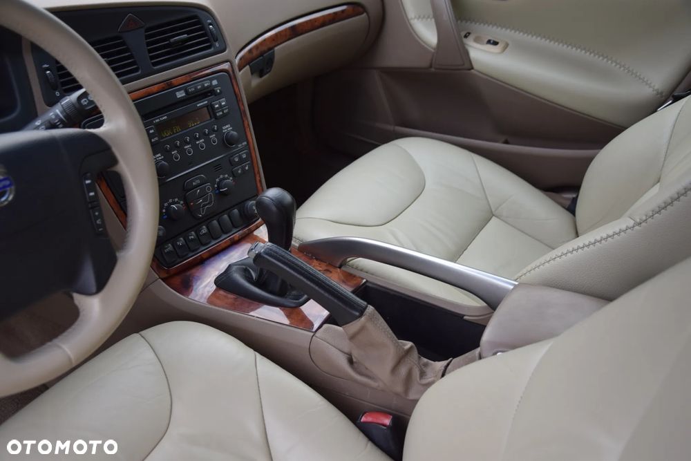 Volvo V70 2.5T AWD Summum - 28