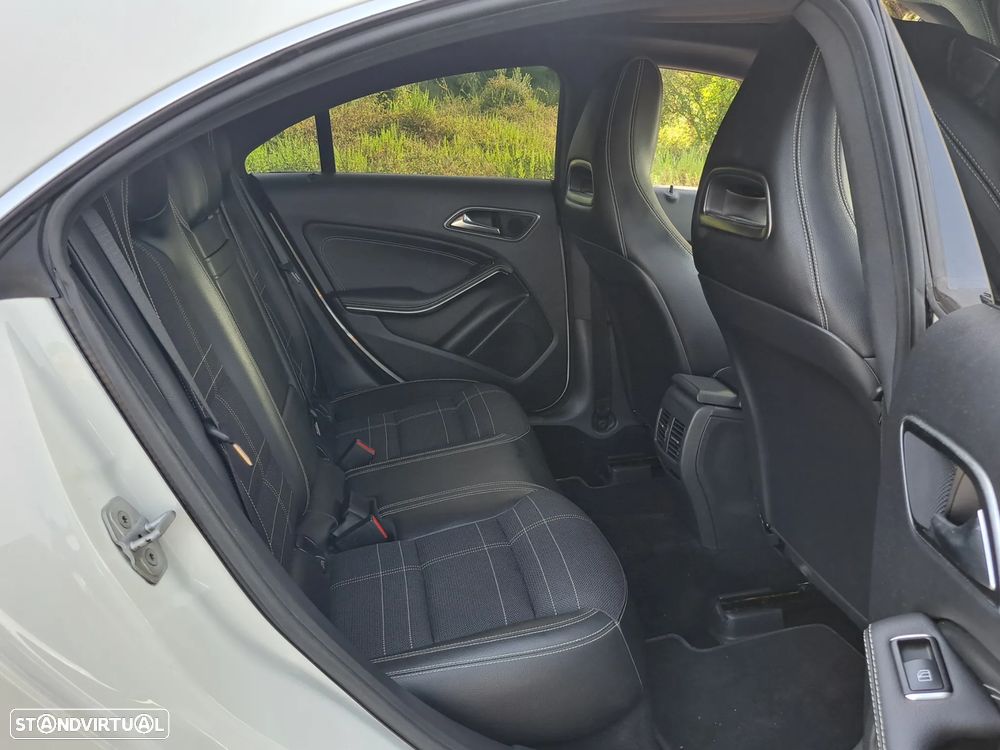 Mercedes-Benz CLA 220 CDI 7G-DCT Edition 1 - 30