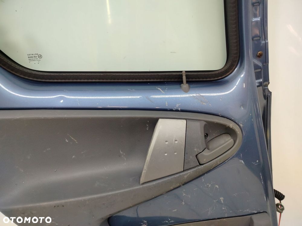 toyota aygo i 05r- drzwi lewe tylne lewy tył 8r3 - 15
