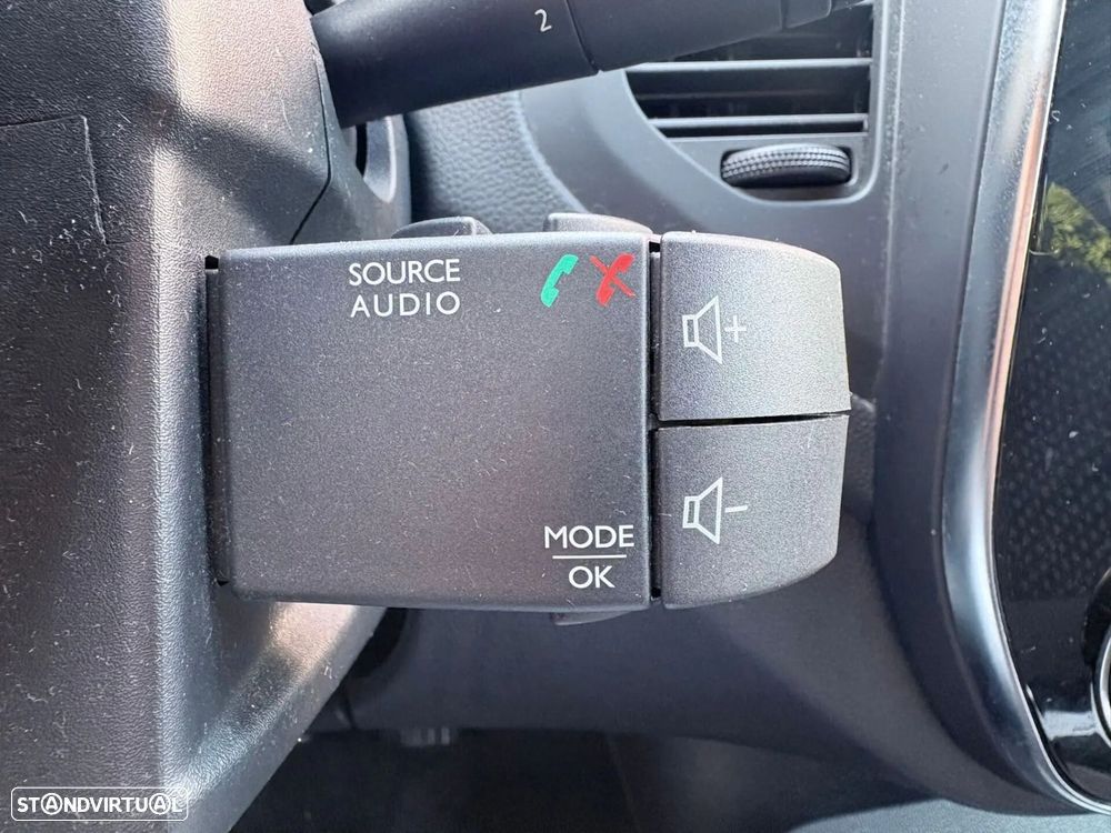 Renault Captur 0.9 TCE Exclusive - 43