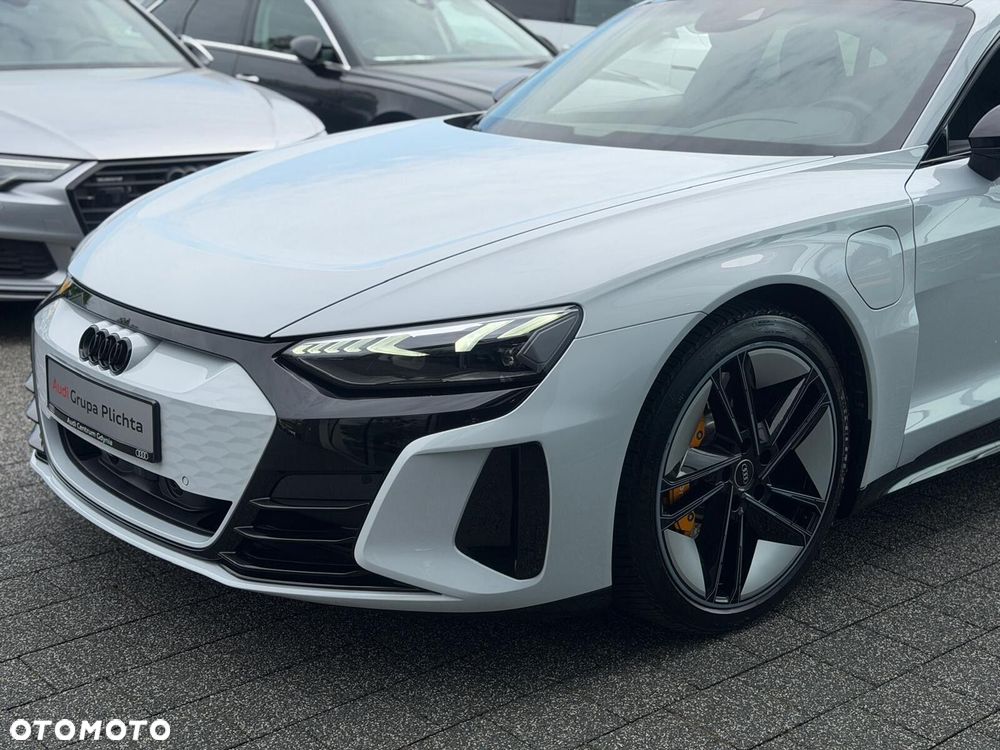 Audi e-tron GT - 13