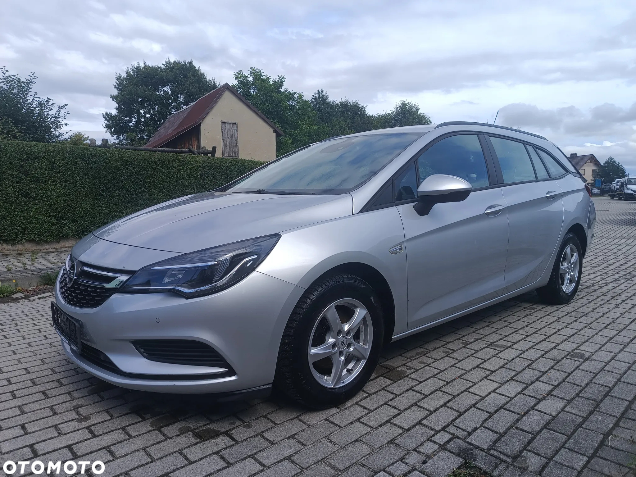 Opel Astra 1.4 Turbo Start/Stop Business - 4