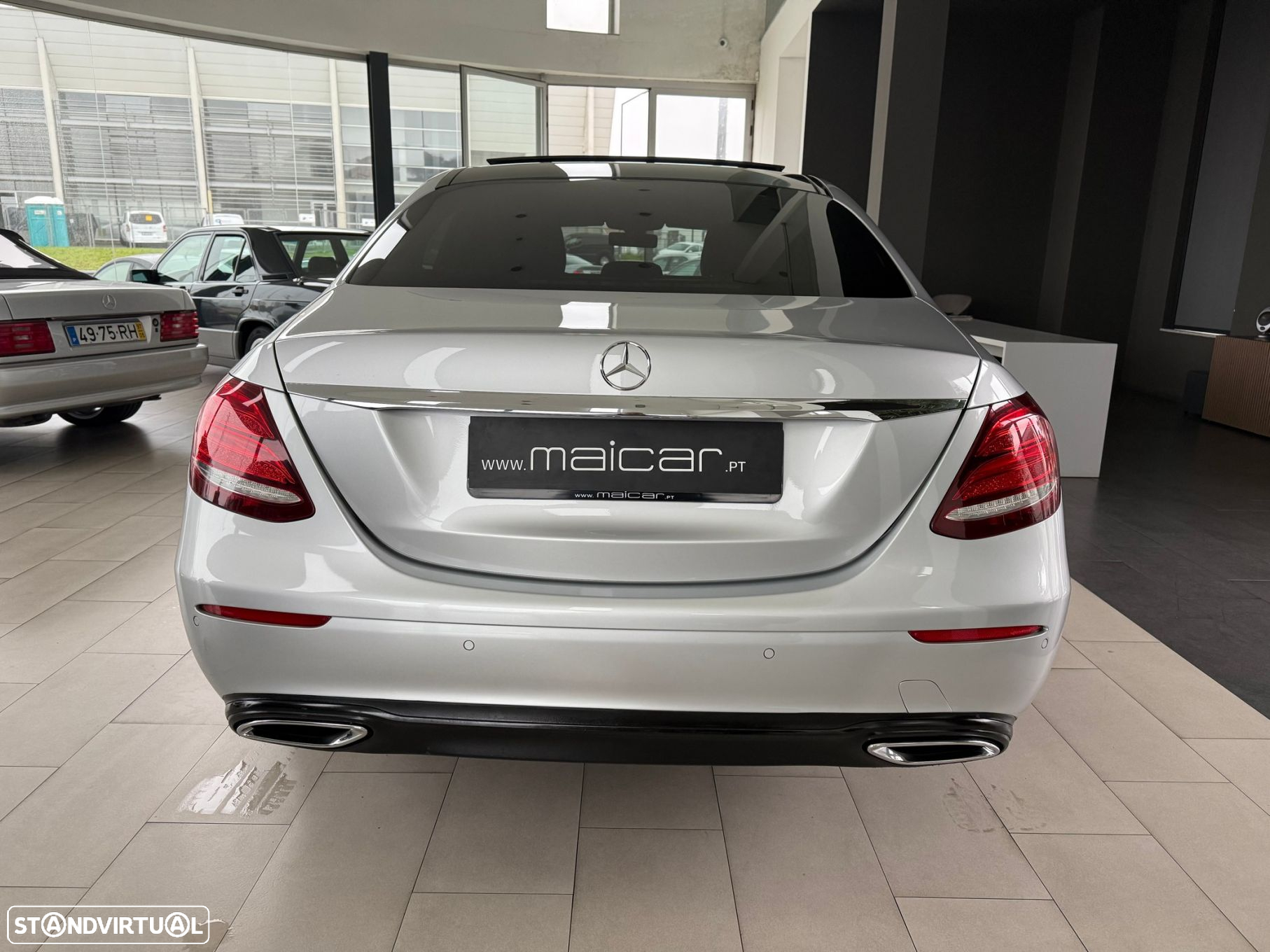 Mercedes-Benz E 220 d Avantgarde - 23