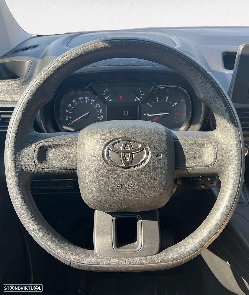 Toyota Proace City - 8