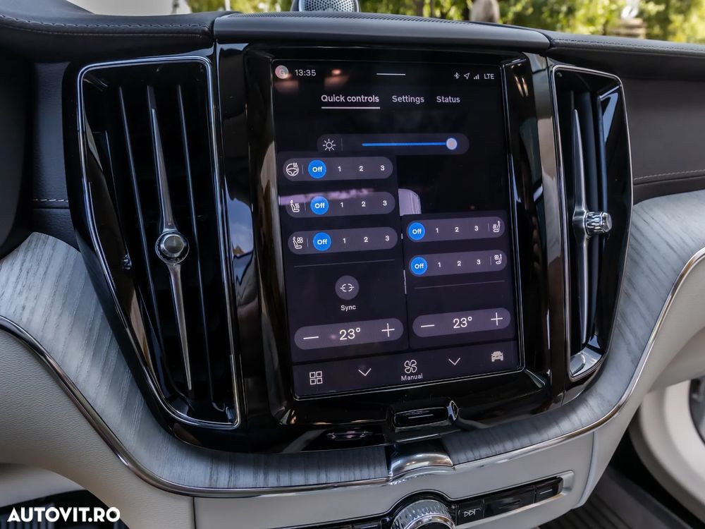 Volvo XC 60 T8 AWD AT PHEV Ultra Dark - 29