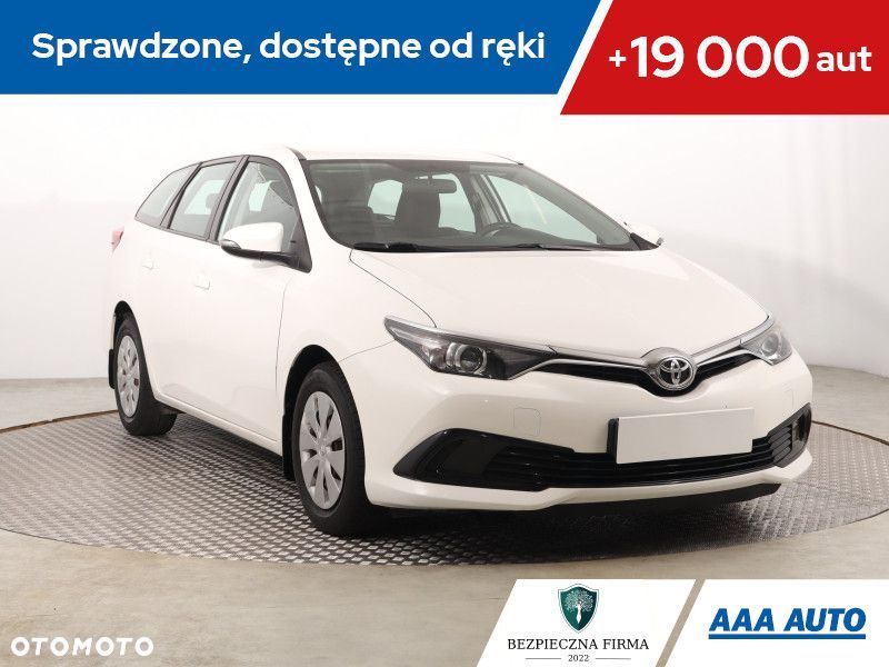 Toyota Auris - 2