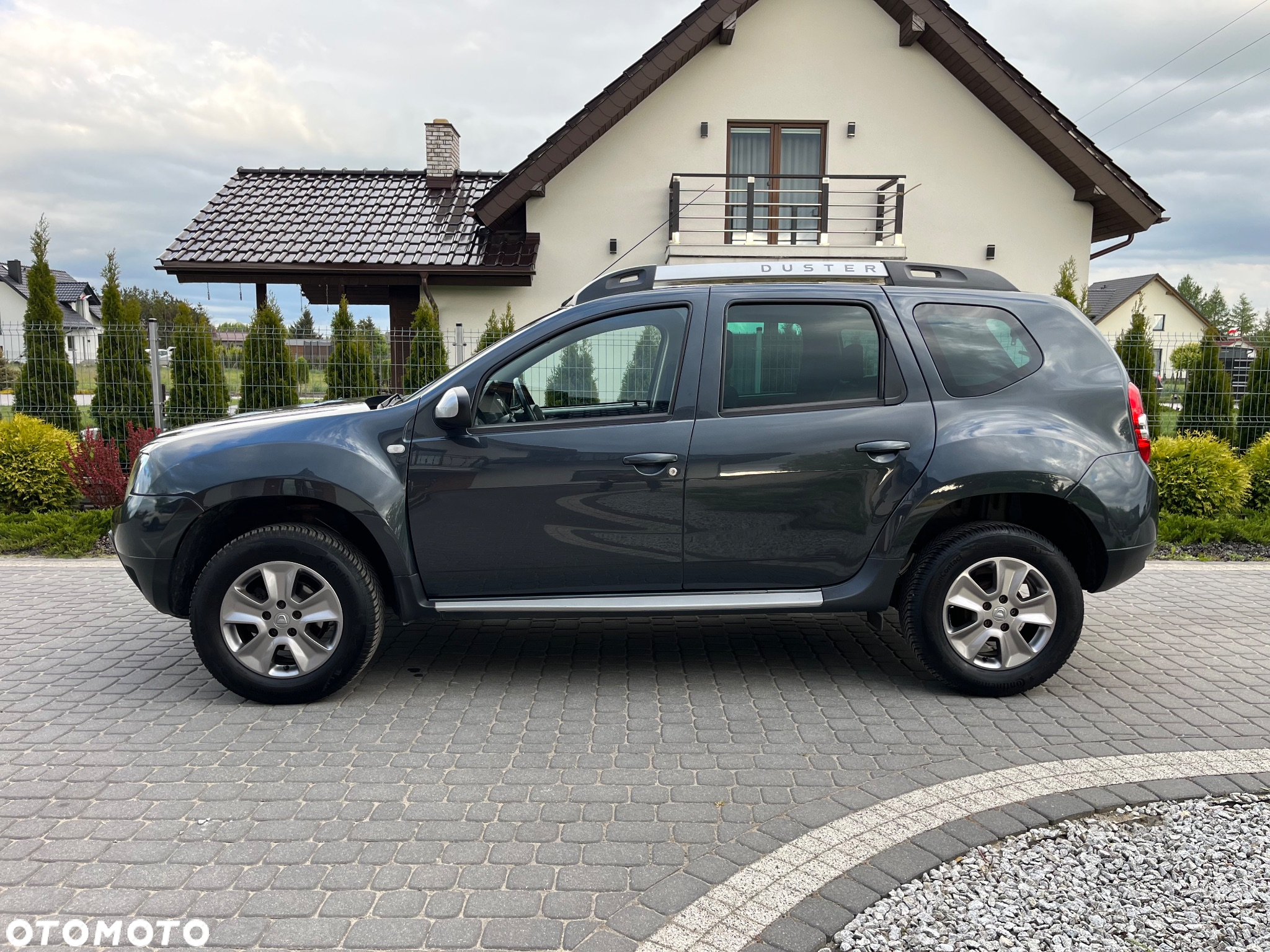 Dacia Duster 1.6 SCe Comfort - 2