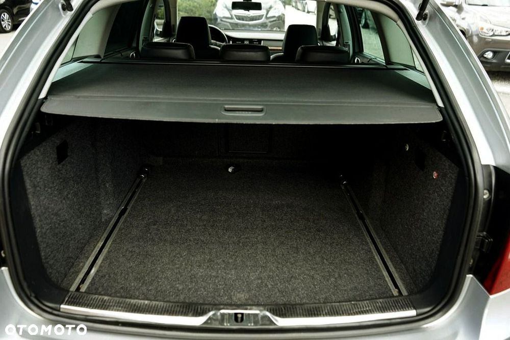 Skoda Superb 1.6 TDI Elegance - 32