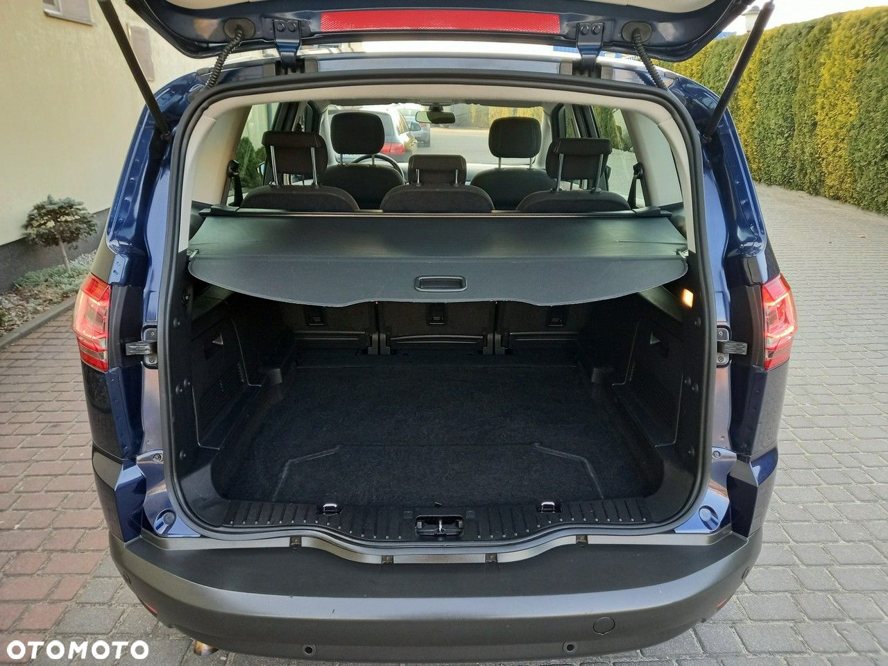 Ford S-Max - 17