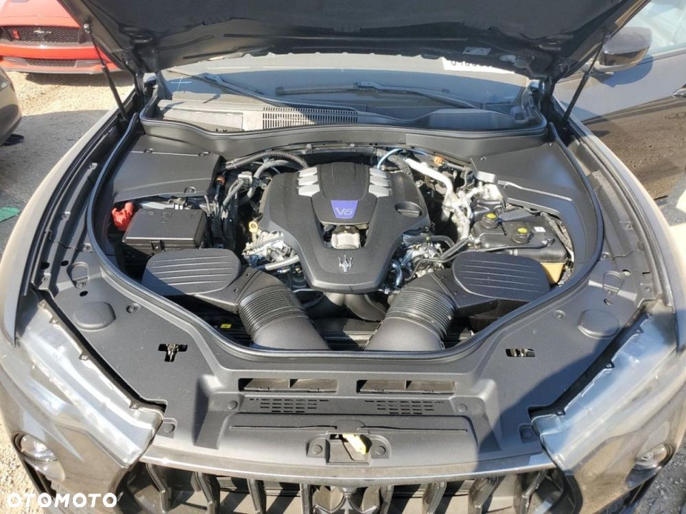 Maserati Levante - 11