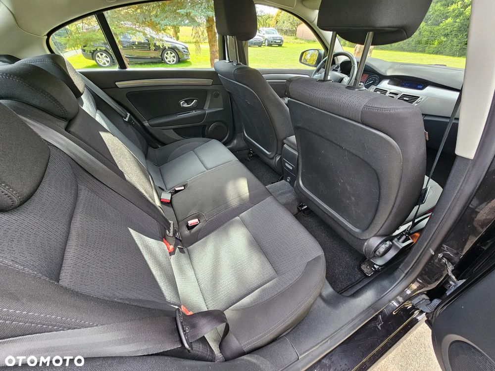 Renault Laguna 1.6 16V Expression - 14