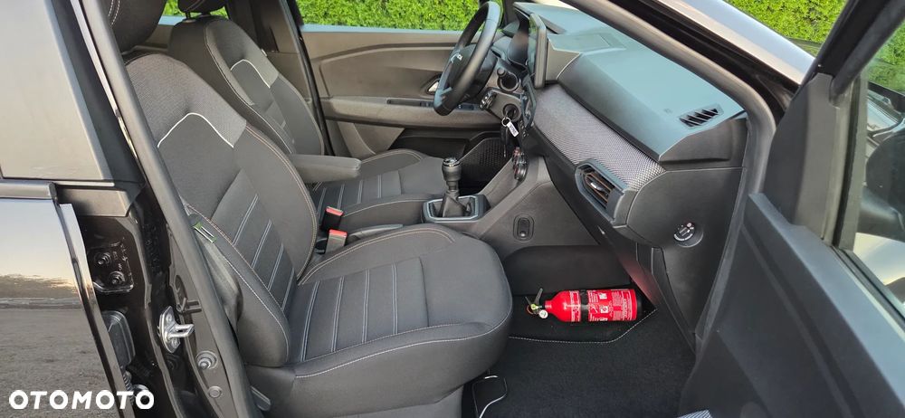 Dacia Sandero Stepway TCe 90 Expression + - 36