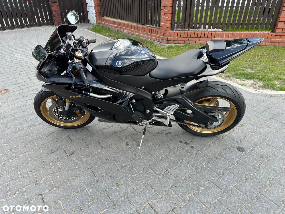 Yamaha R6 - 25