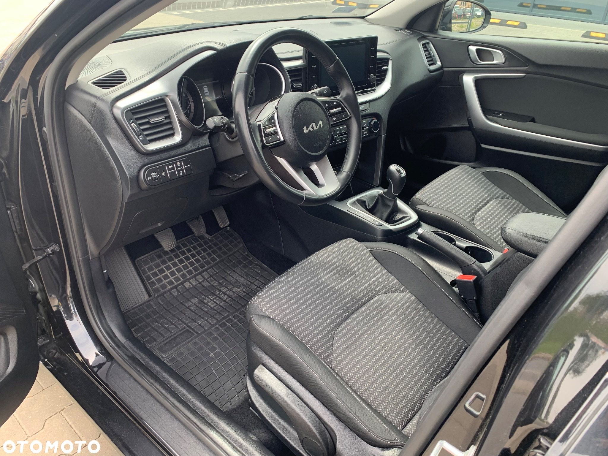 Kia Ceed 1.5 T-GDI Business Line - 19