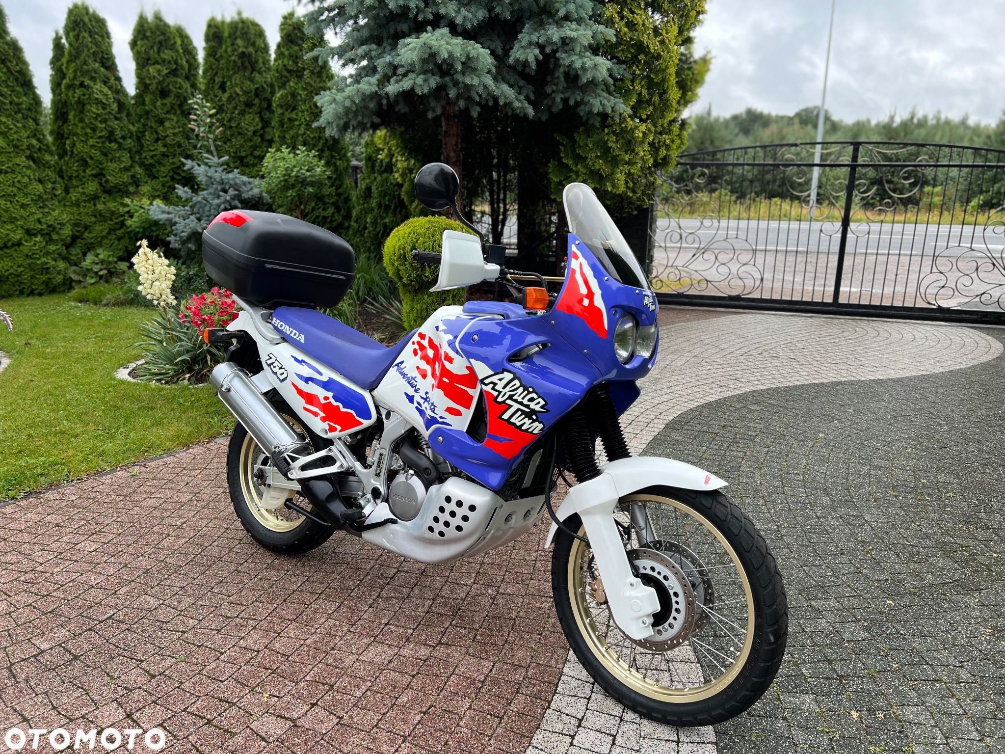 Honda XRV - 1