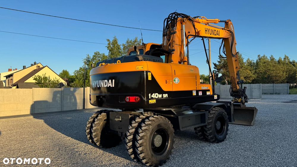 Hyundai Robex 140 - 21