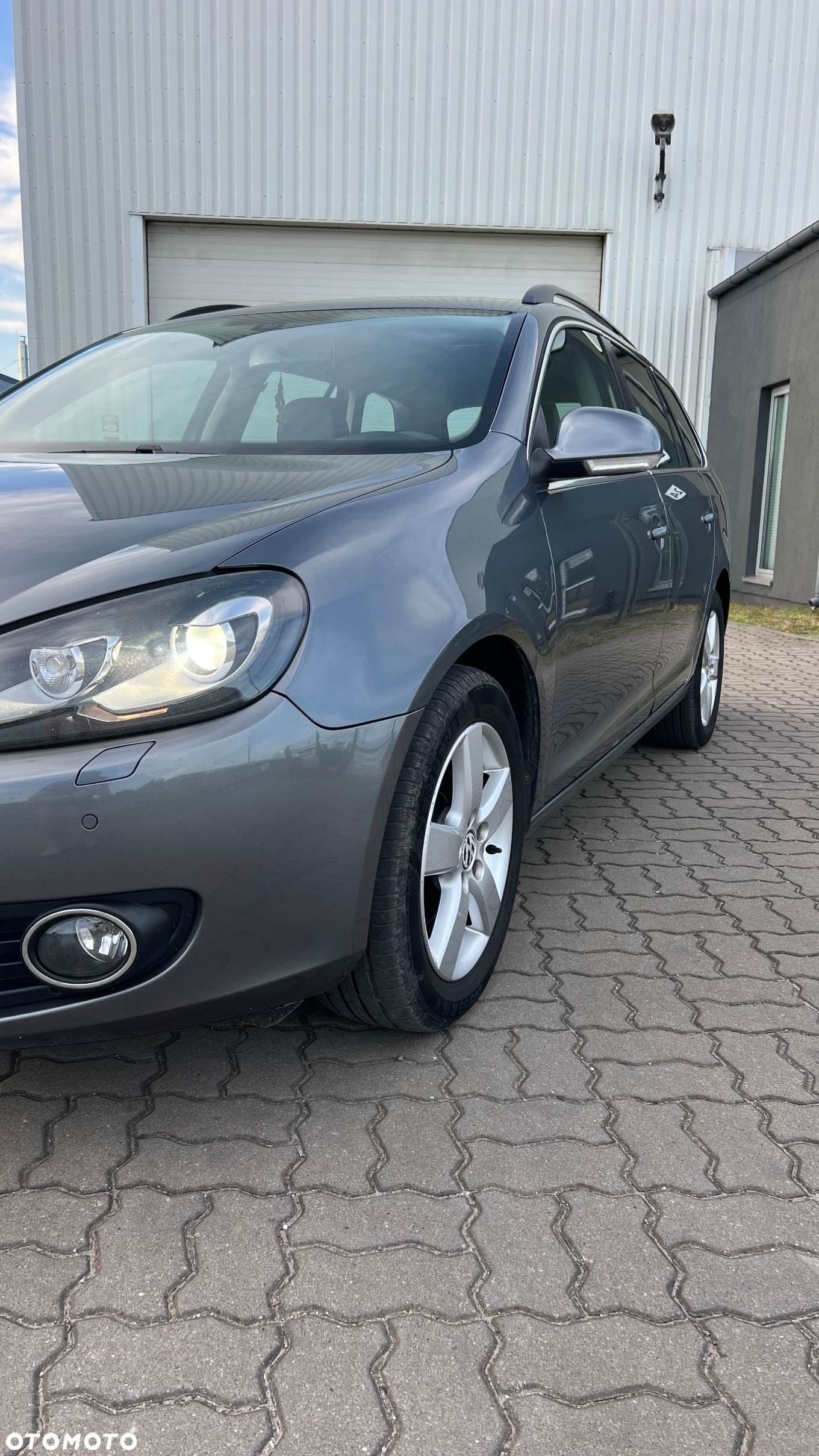 Volkswagen Golf 1.6 TDI BlueMotion Technology DSG Comfortline - 28
