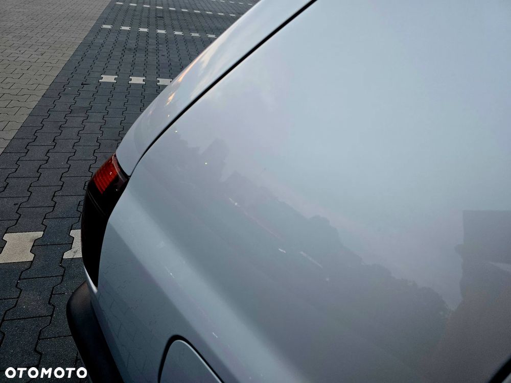 Volkswagen Golf - 28