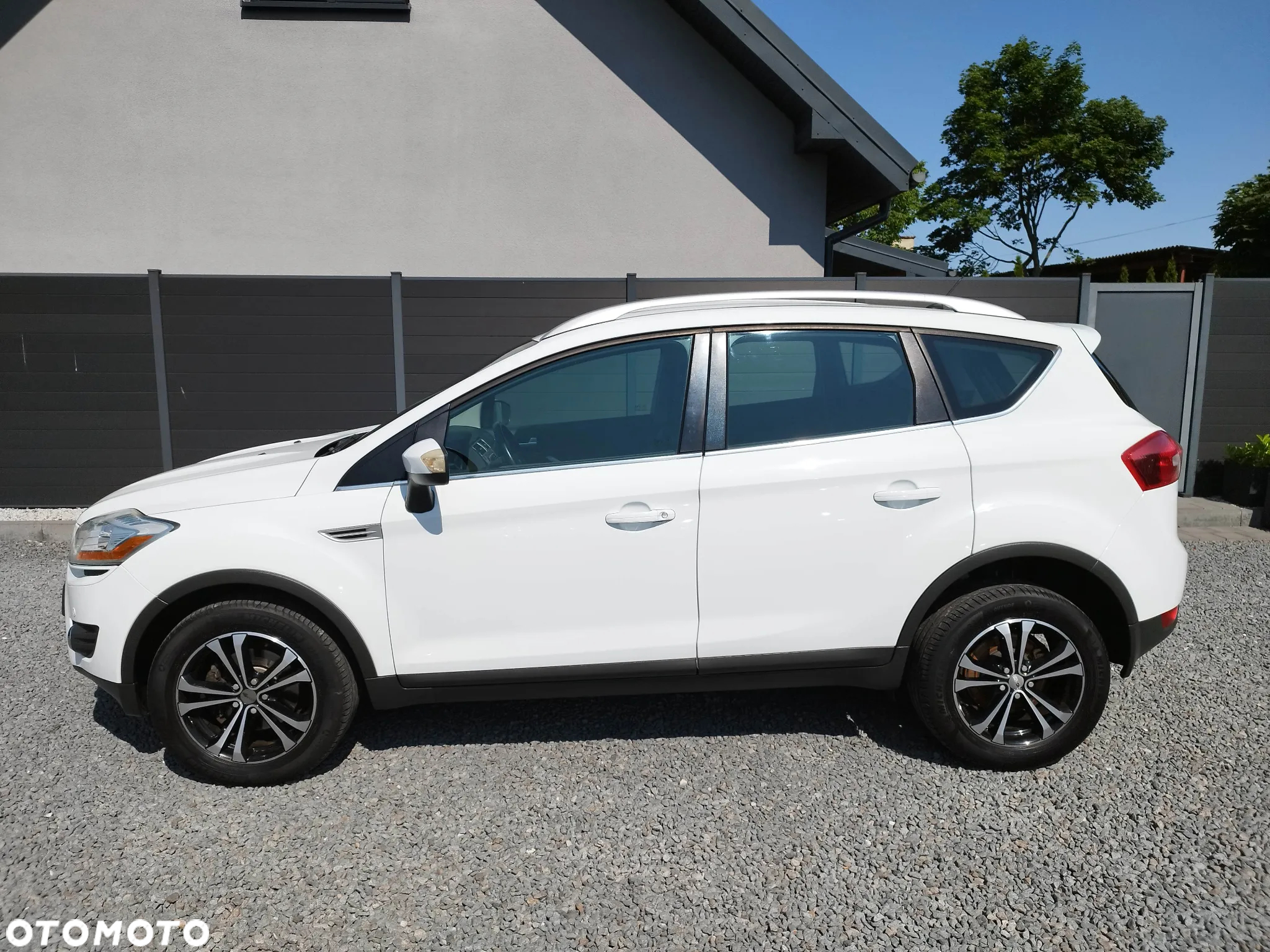 Ford Kuga 2.0 TDCi FWD Trend - 4