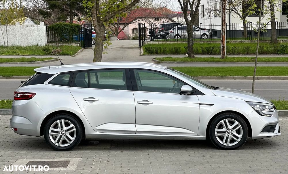 Renault Megane BLUE dCi Limited - 10