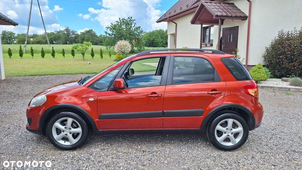 Suzuki SX4 1.6 GS / Premium - 11