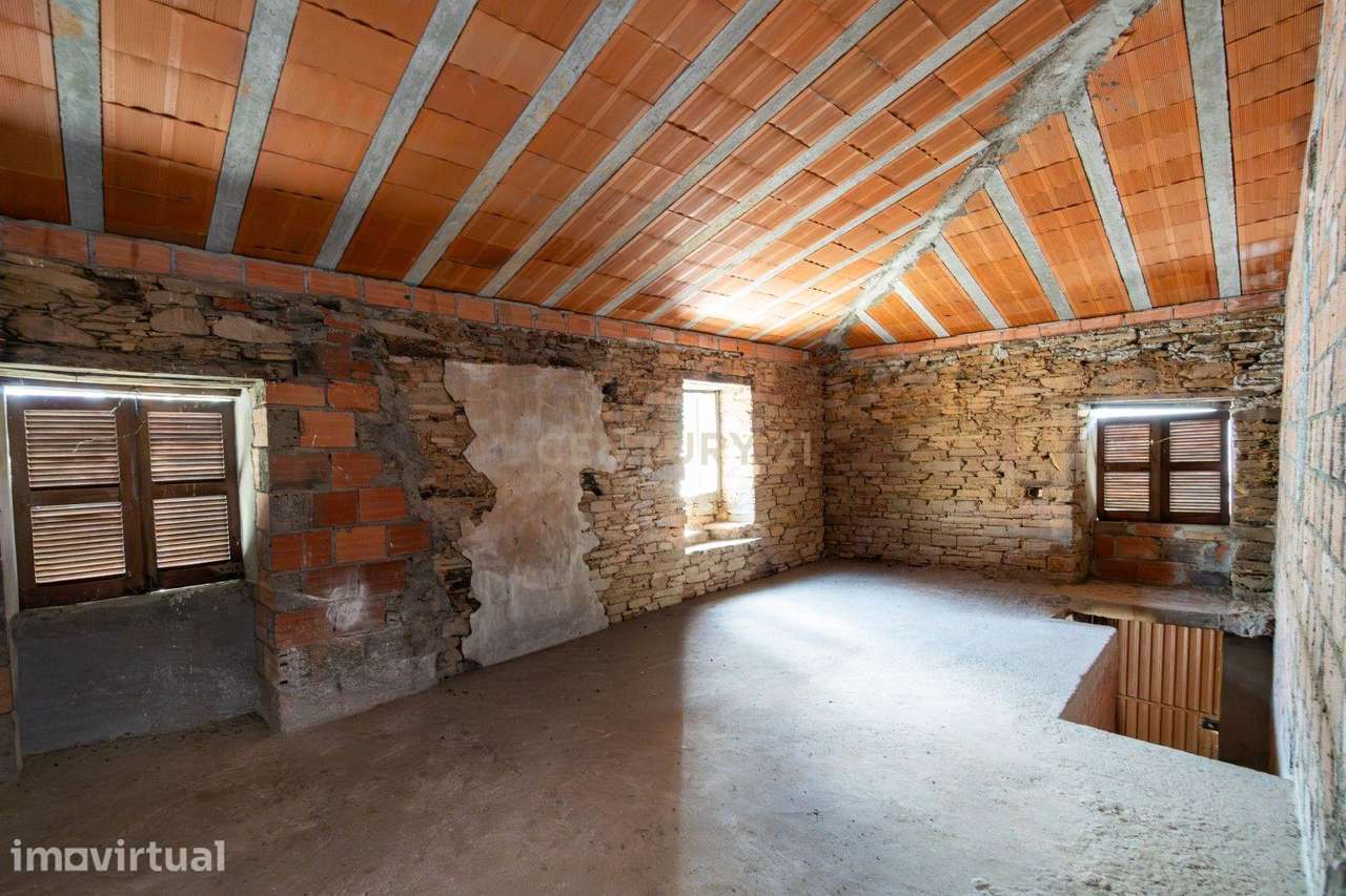 Casa em Construção em Meda de Mouros  - 69.000€ - Grande imagem: 3/15