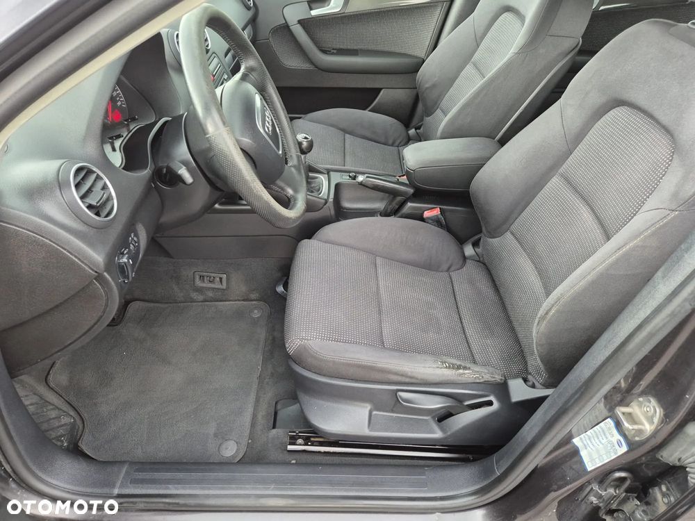 Audi A3 Sportback - 11