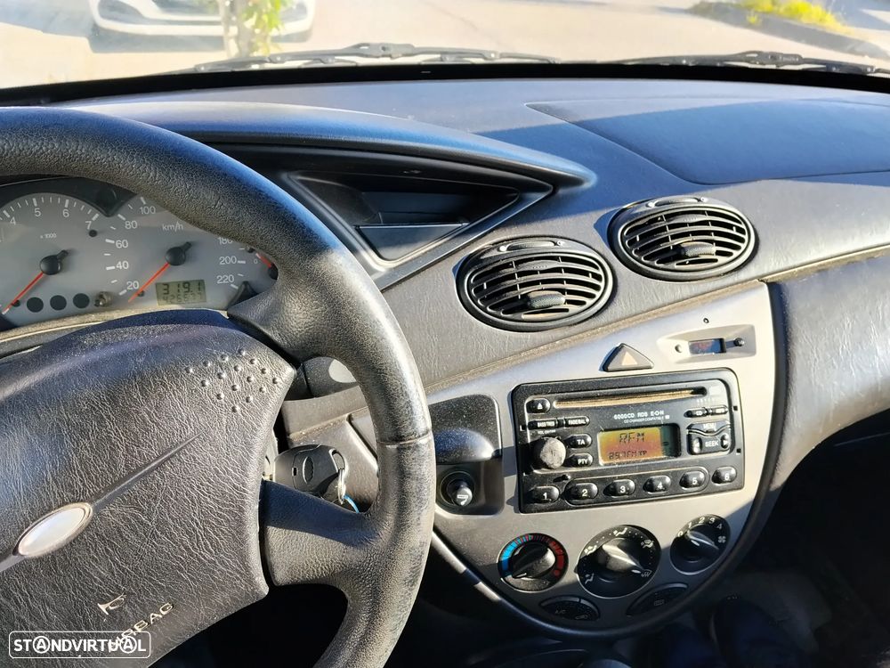 Ford Focus - 4