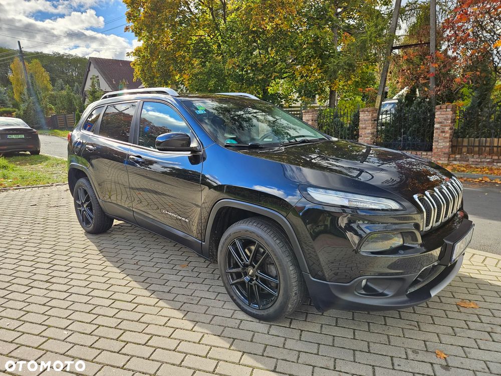 Jeep Cherokee - 3