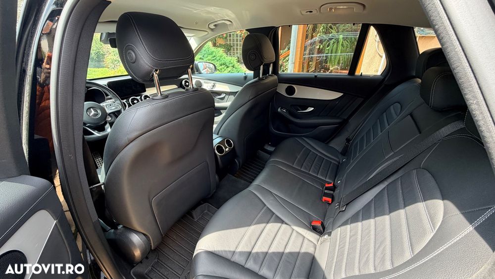 Mercedes-Benz GLC 300 d 4MATIC - 9